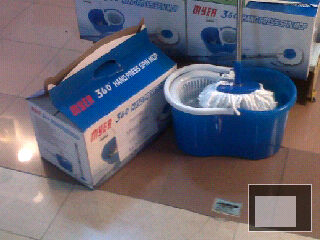 HAND PRESS SPIN MOP